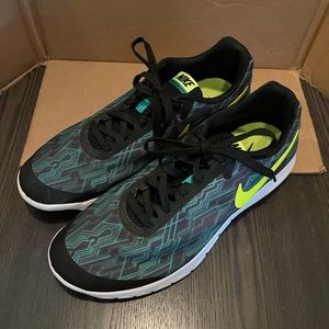 Nike Flex Experience Men's Running Shoes.